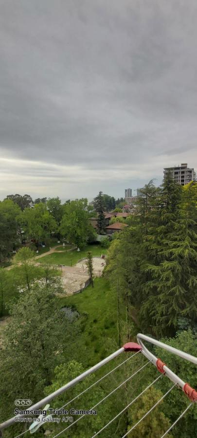Студия Радуга У Моря Колхида Batumi Exteriör bild