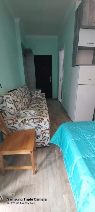 Студия Радуга У Моря Колхида Batumi Exteriör bild