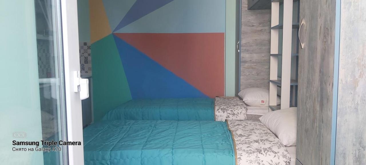 Студия Радуга У Моря Колхида Batumi Exteriör bild