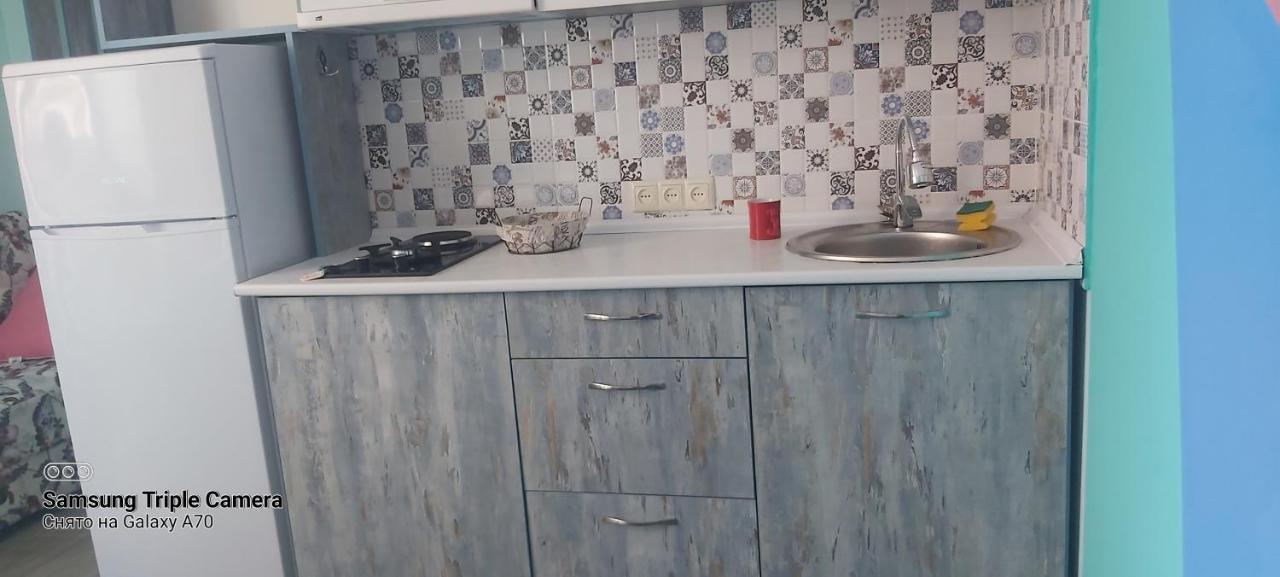 Студия Радуга У Моря Колхида Batumi Exteriör bild