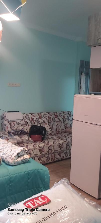 Студия Радуга У Моря Колхида Batumi Exteriör bild