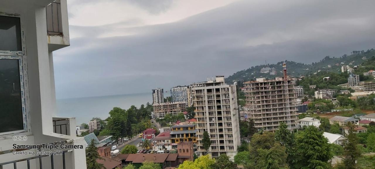 Студия Радуга У Моря Колхида Batumi Exteriör bild
