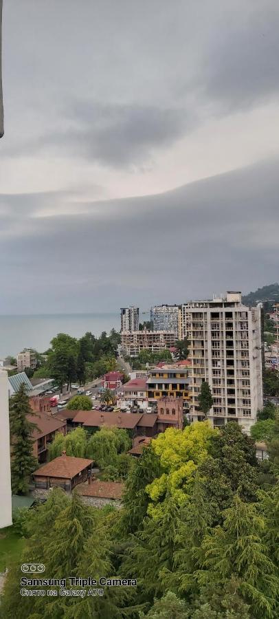 Студия Радуга У Моря Колхида Lägenhet Batumi Exteriör bild