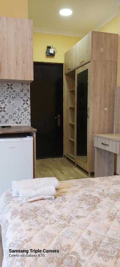 Студия Радуга У Моря Колхида Batumi Exteriör bild